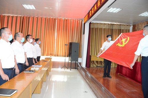 1593598487860750.jpg 合唱_副本.jpg