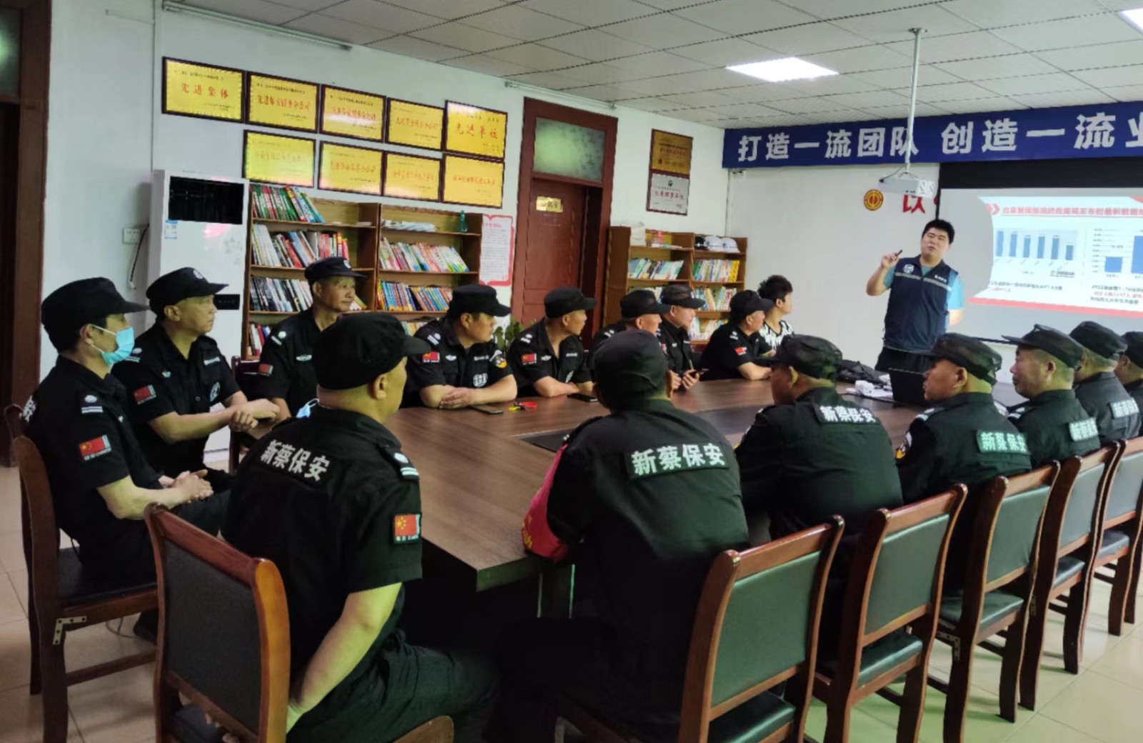 1684808403681715.jpg 4.jpg