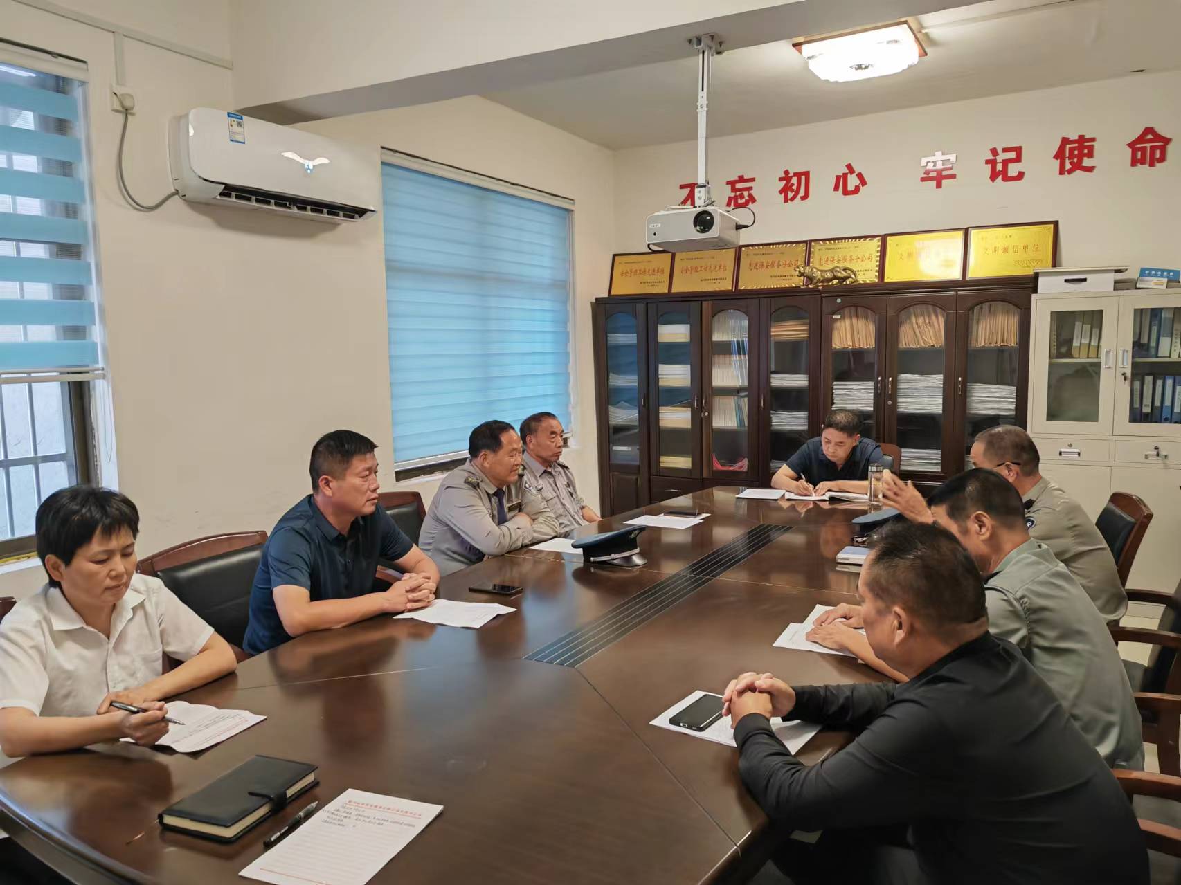 1727601910230658.jpg 1727601910230658.jpg