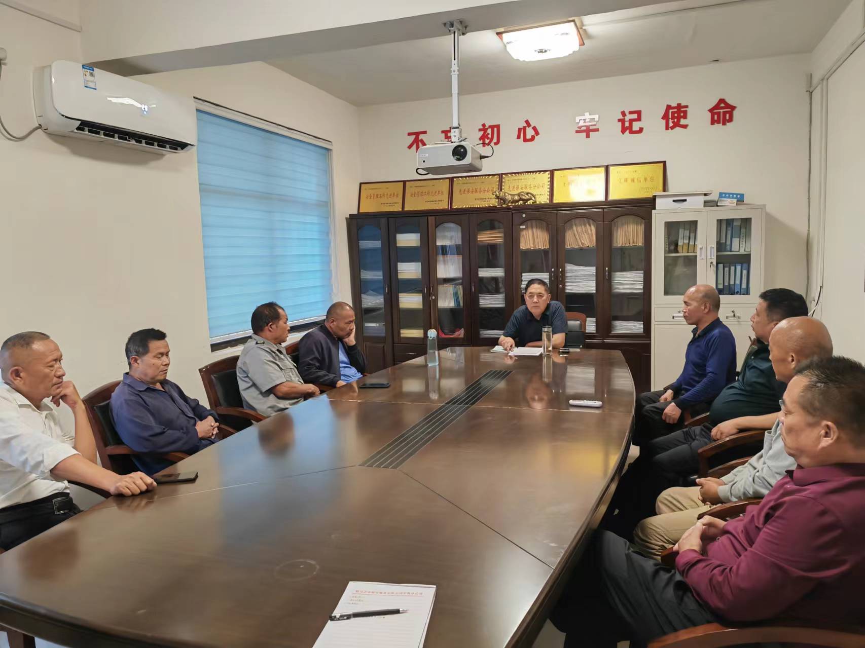 1727687820420984.jpg 1727687820420984.jpg