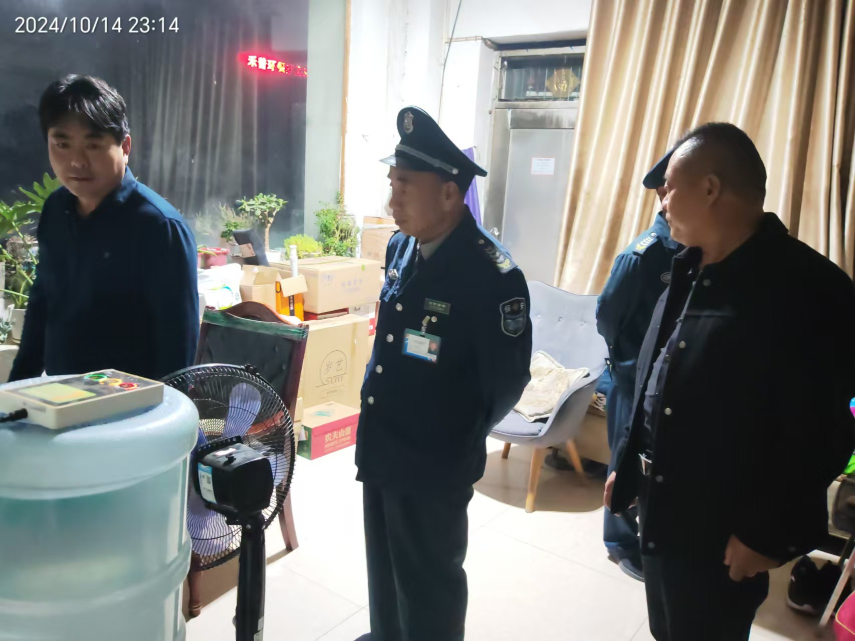 1729126013857607.jpg 1729126013857607.jpg